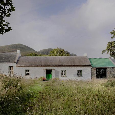 Secluded Thatched Cottage, Near Beaches & Hill Walking Rashenny Экстерьер фото