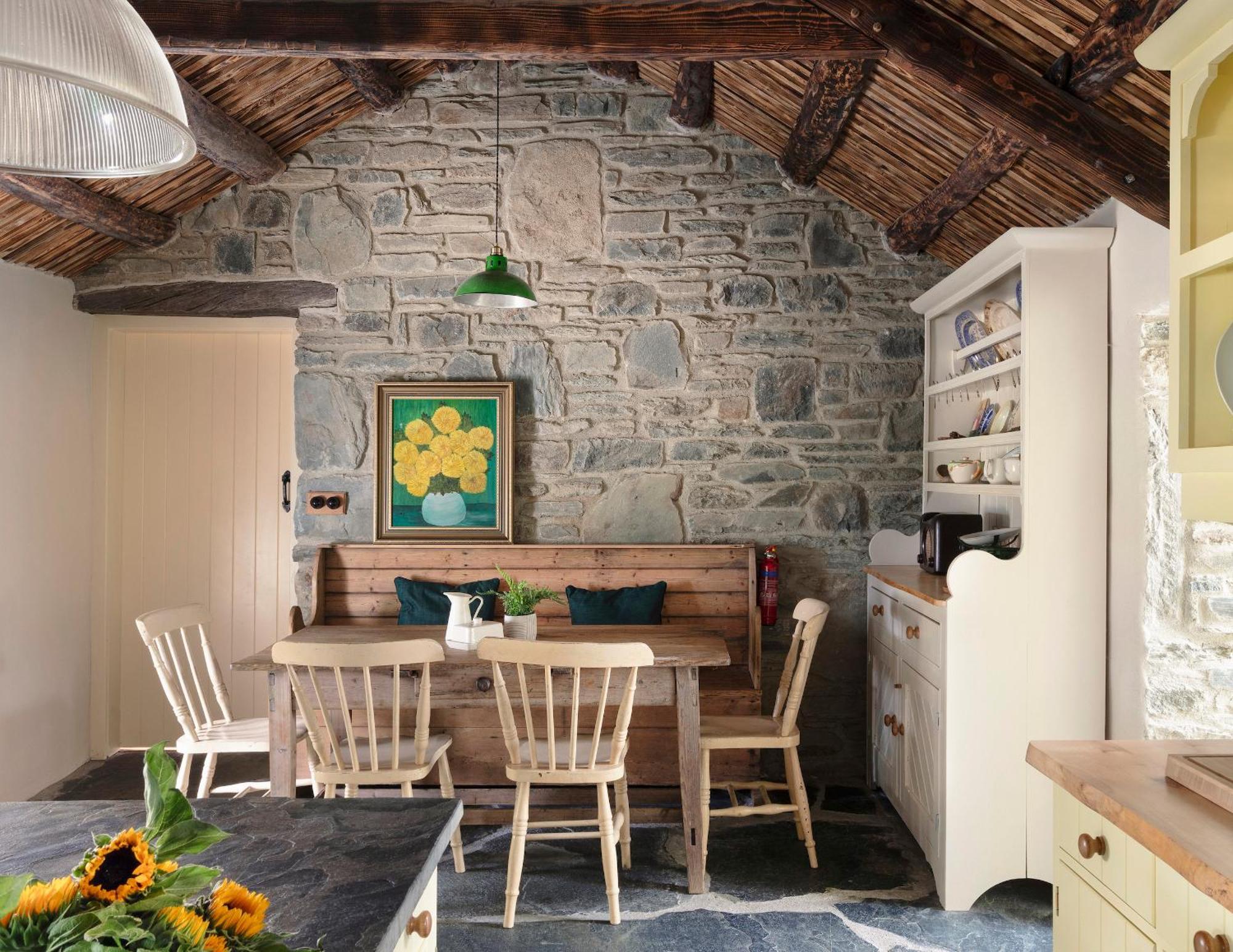 Secluded Thatched Cottage, Near Beaches & Hill Walking Rashenny Экстерьер фото